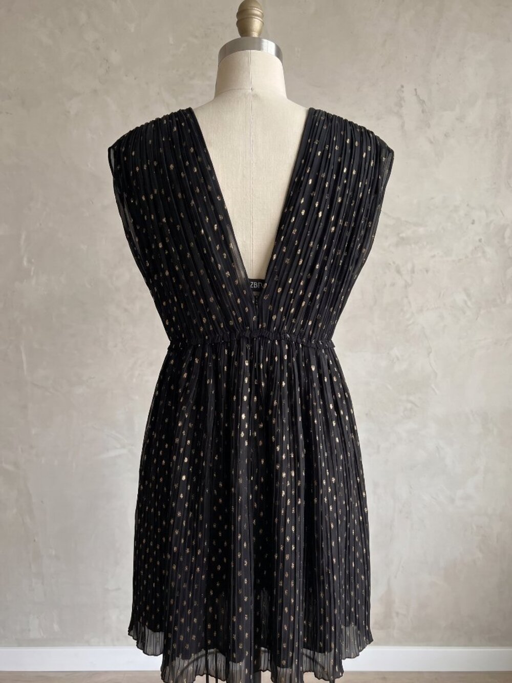 🖤 Zara Black Pleated Mesh Gold Foil Dot Plunging V-Neck Lined Mini Dress Medium